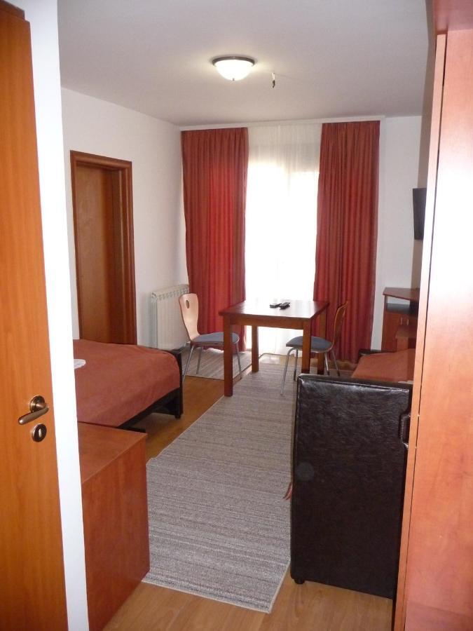 Sobe Rooms Aleksandar Ni Εξωτερικό φωτογραφία